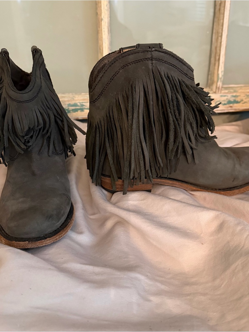 Women’s Size 6 Charcoal Gray Leather Fringe Western Ankle Boots Made in Mexico